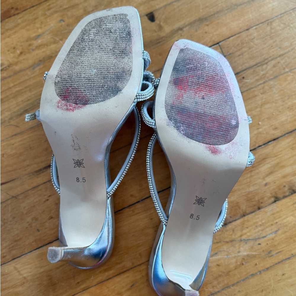 BCBGeneration Metallic Silver Heels - Picture 4 of 4